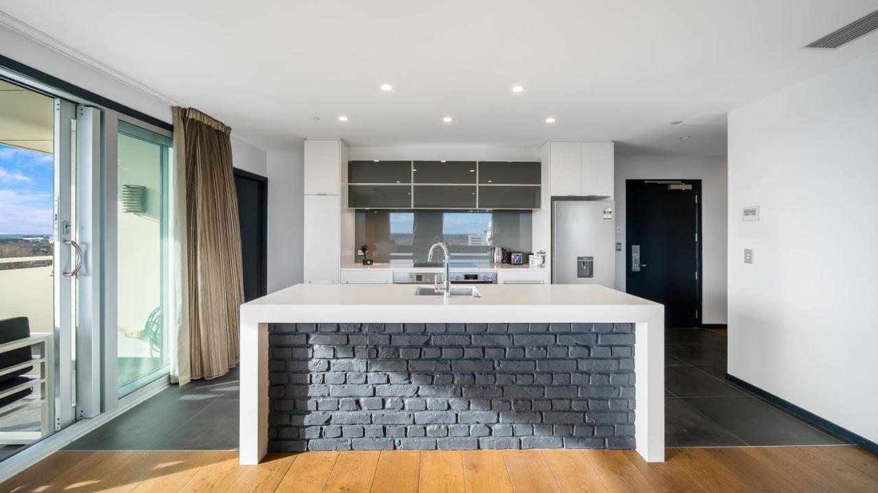 Central City View With Free Valet Parking Christchurch Exterior foto